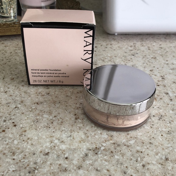 Mineral powder foundation Ivory 0.5